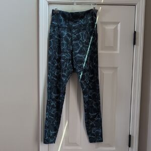 Stylish Black and Blue Patterned Leggings